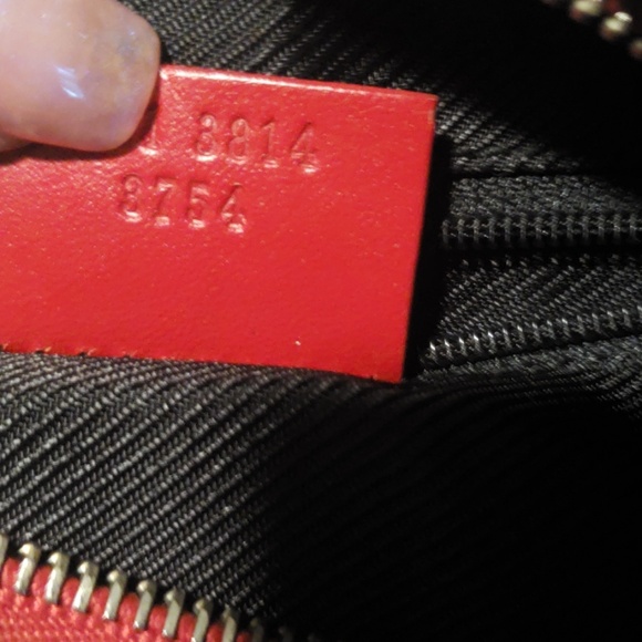 *SOLD* Gucci Shoulder Bag - Picture 7 of 12